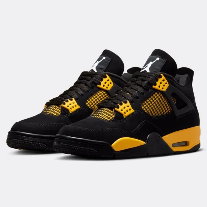 Jordan Retro 4 Negras y Amarillas