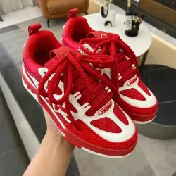 Louis Vuittom Rojas y Blancas