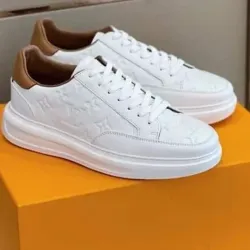 Louis Vuitton Blancos