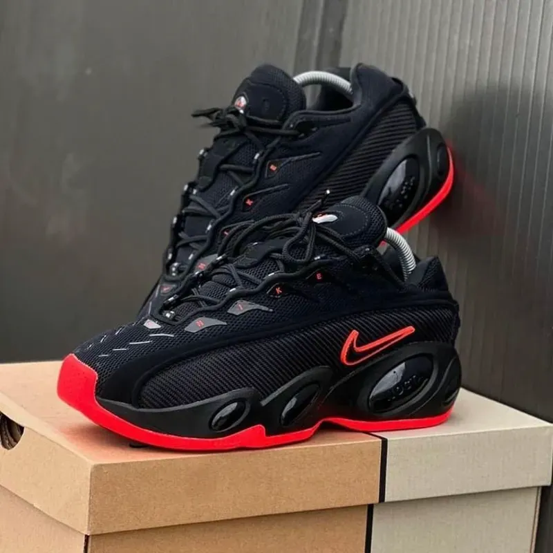 Nike Air Negras y Rojas
