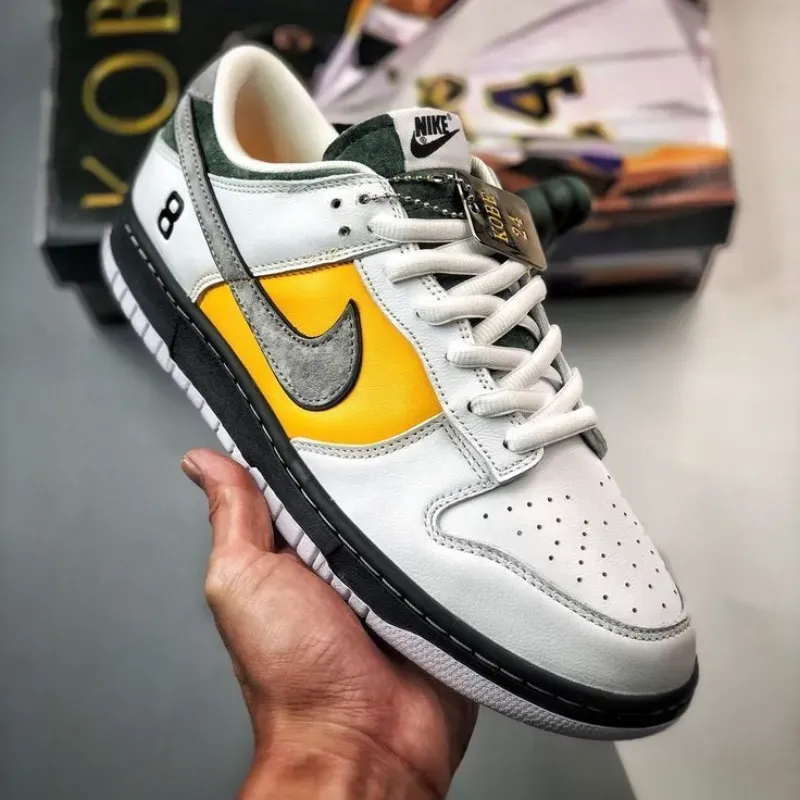 Nike Dunk Low 