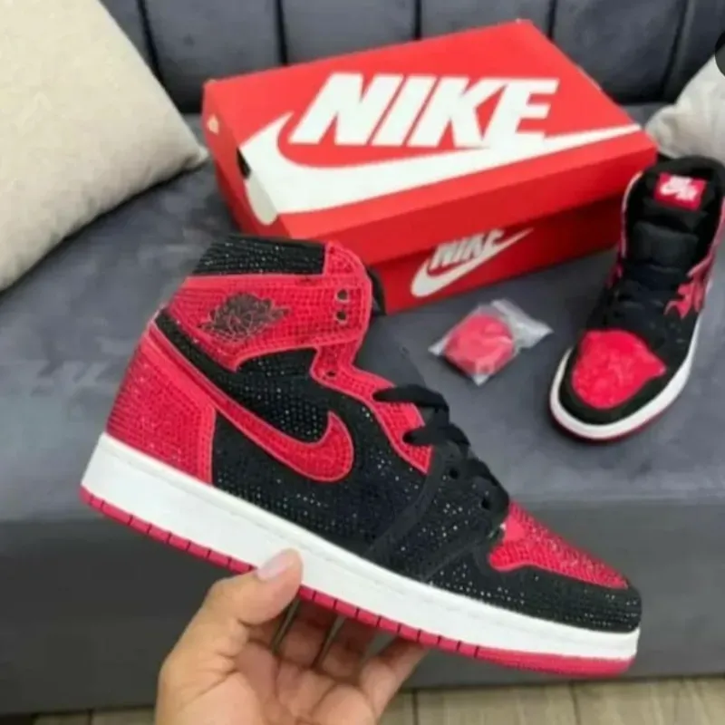 Nike Jordan 1 hight Rojas y Negras 