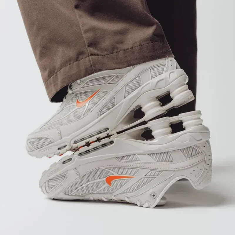 Nike Shox 4 Muelles Gris 