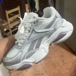 Reebook Gris y Malva