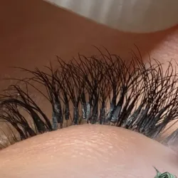 Retoque de pestañas