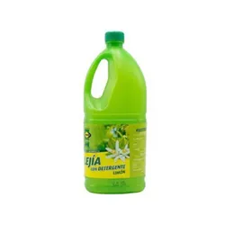 Lejia con detergente 