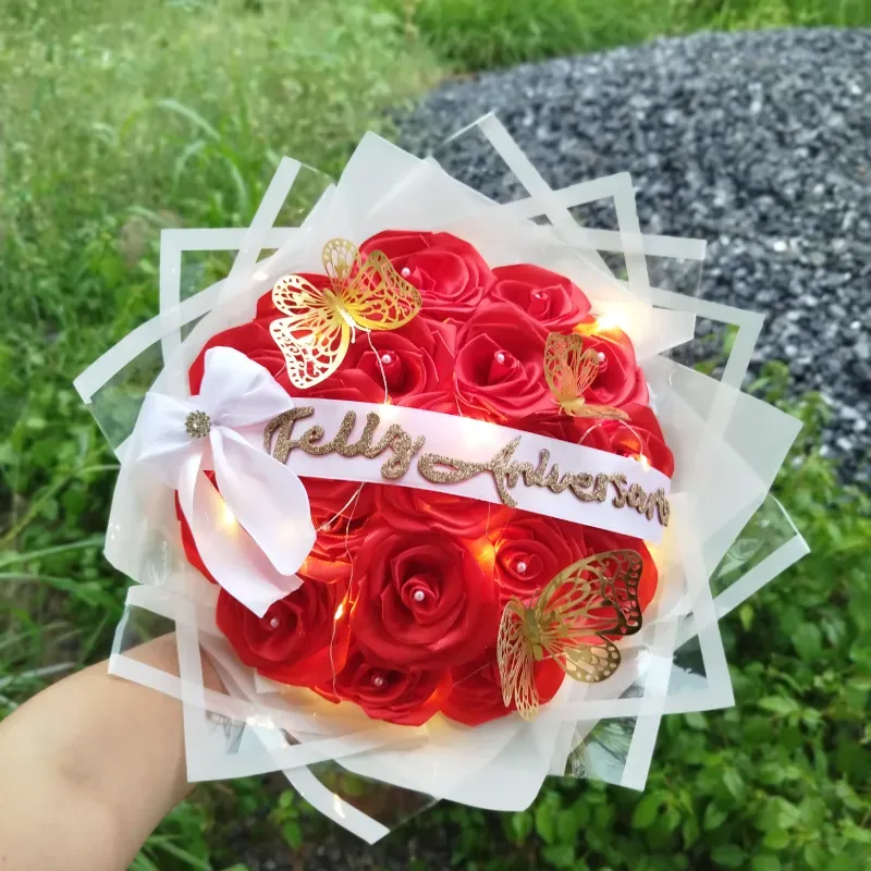 Ramo de 20 rosas con luces led 