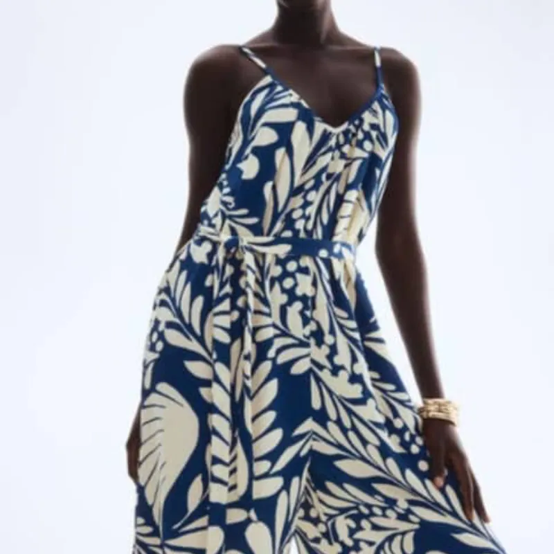 Mono amplio amplio de tirantes H&M