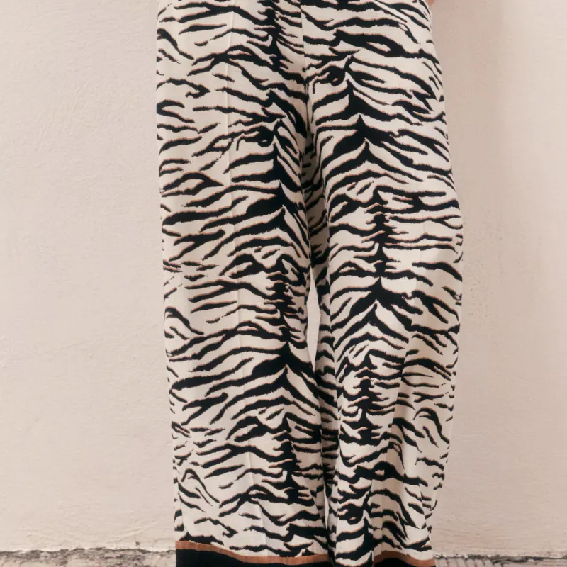 Pantalón amplio H&M 