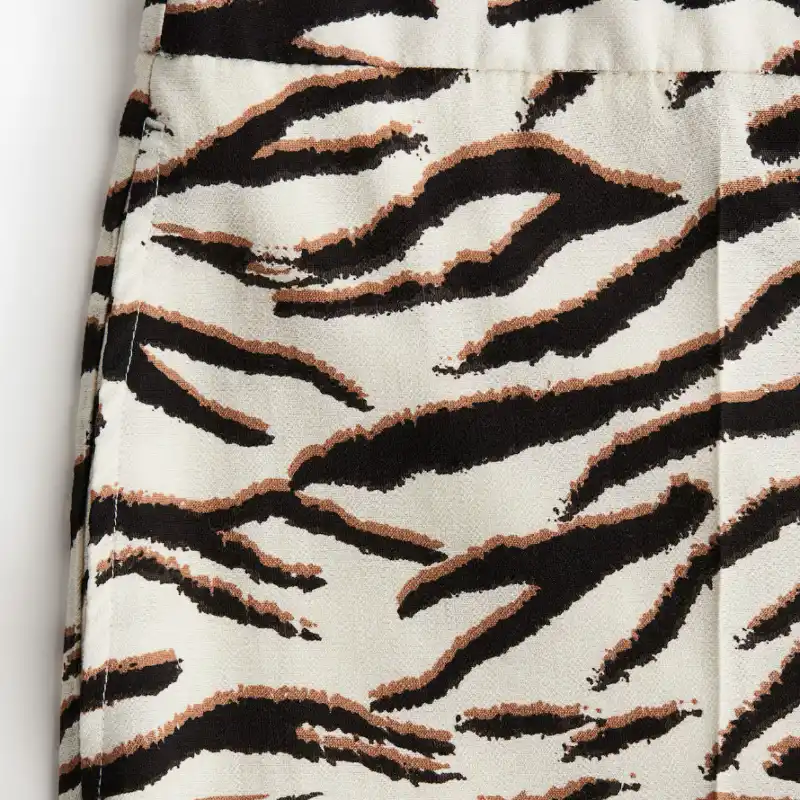 Pantalón amplio H&M 