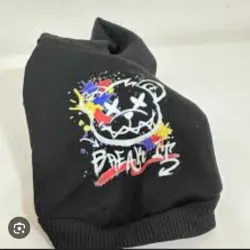 Camiseta  Negra con Capucha 
