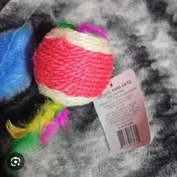PELOTA DE SOGA CON PLUMA 