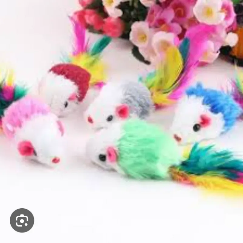 RATÓN CON PLUMA PEQUEÑO 