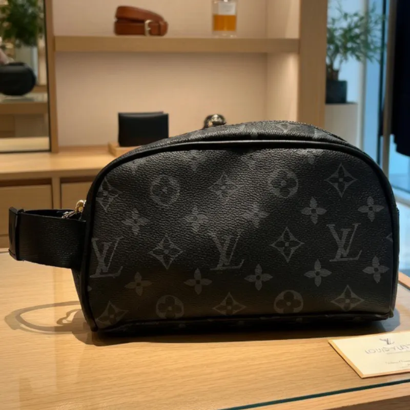 Bolso Gucci y Louis Vuitton