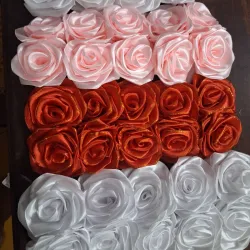 Presilla con rosas eternas para el cabello