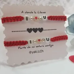 Pulseras tejidas rojas