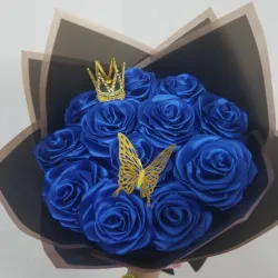 Ramo de 12 rosas eternas