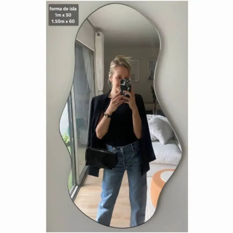 Espejo en Forma de Isla