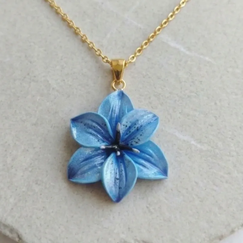 Collar de lirio central