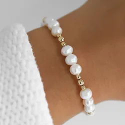 perlas blancas con detalles dorados💫