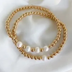 pulsera dorada de 4 perlas y pulsera dorada de 1 sola perla💛