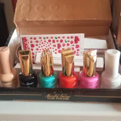 Pinturas naturales para uñas