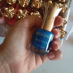 Pinturas naturales para uñas color azul 