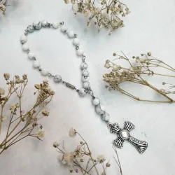 Mini rosario de Howlita blanca