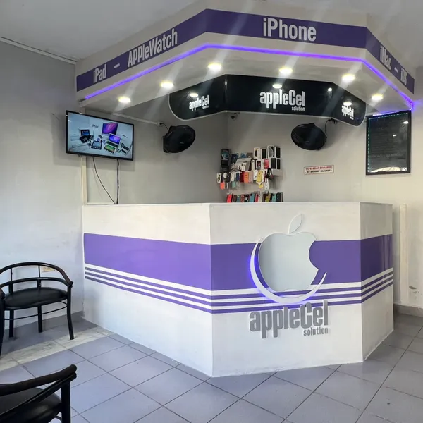 Taller de Celulares ubicado en Ave.50 / 39 y 41 (Calle Sta. Clara / Cristina & Tacón). Se realizan todo tipo de reparaciones y soporte para celulares y computadoras de Apple, así como la venta de dichos dispositivos y sus respectivos accesorios…
AppleCel Solution , tu mejor opción, no dude en probar nuestros servicios,📱💻🖥⌚️& mucho ➕... SEGURIDAD, RAPIDEZ, EFICIENCIA 💯 ❌💯... Visítenos👌🏻😉