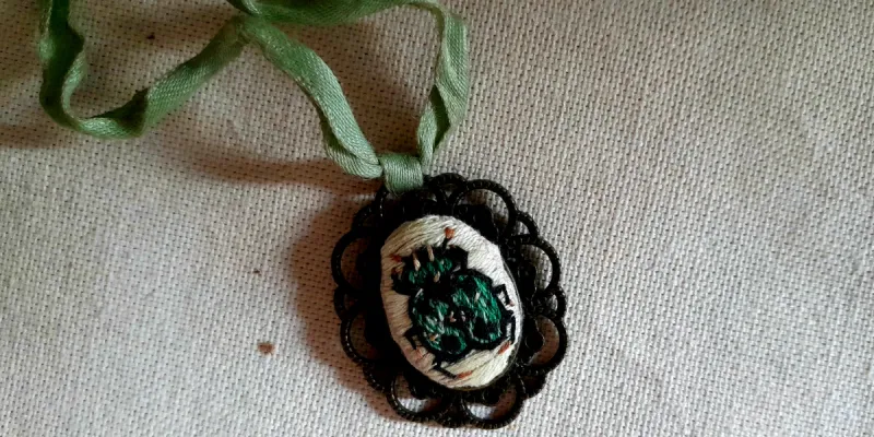 Colgante "Khepri: El Renacer"