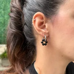Aretes black