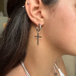 Aretes de cruz