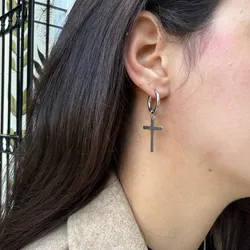 Aretes de cruz