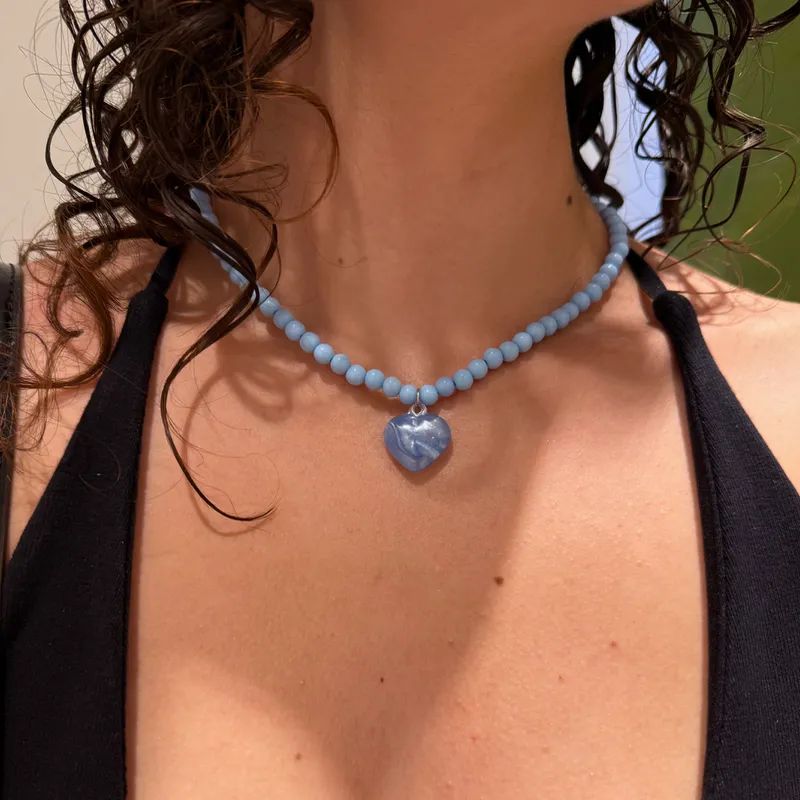 Collar blue heart