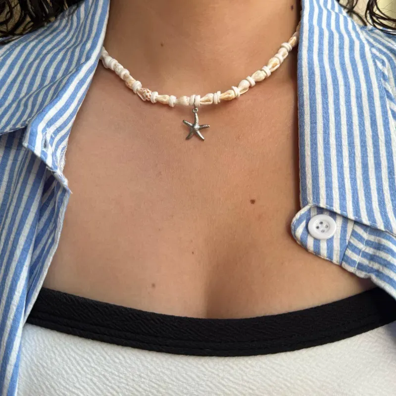 Collar de caracoles y estrella