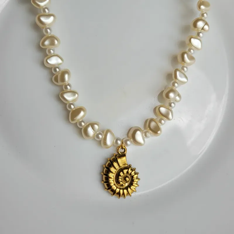Collar golden summer