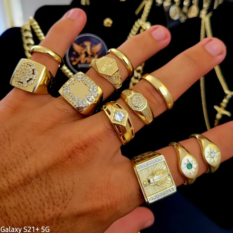 Anillos de Hombres