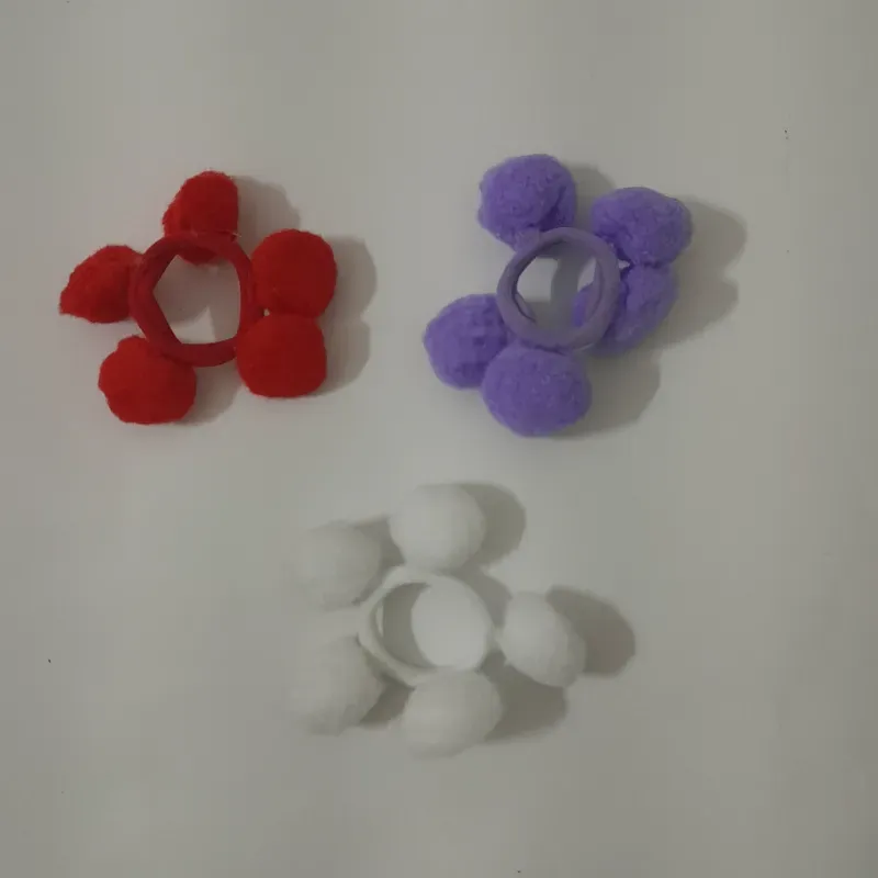 Felpa pom pom