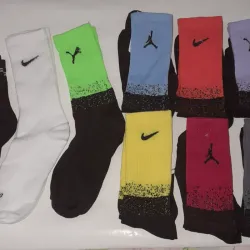 Medias de jovencitos