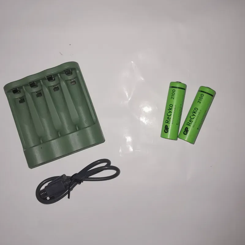 Pilas 🔋 y cargador recargables