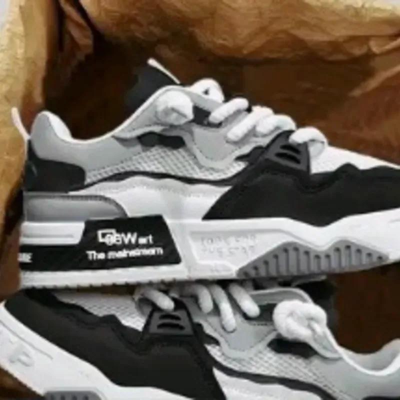 Tenis de hombre #42