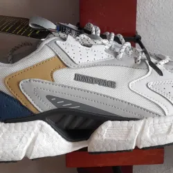 Tenis de hombre