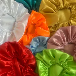 Gorros de satin