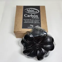 Jabón artesanal. Carbón activado