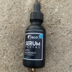 Sérum facial de ácido hialurónico, caléndula y vitamina E