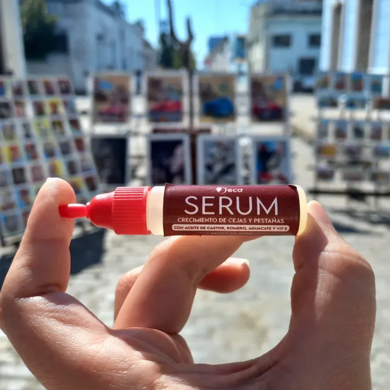 Serum para crecimiento de cejas y pestañas