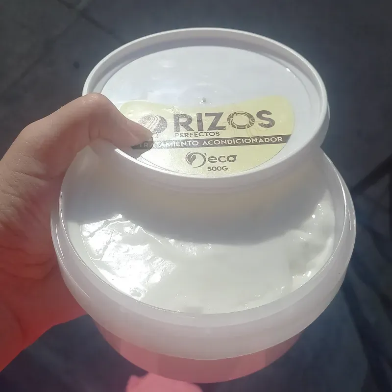 Tratamiento acondicionador para rizos. Crema para definir rizos.