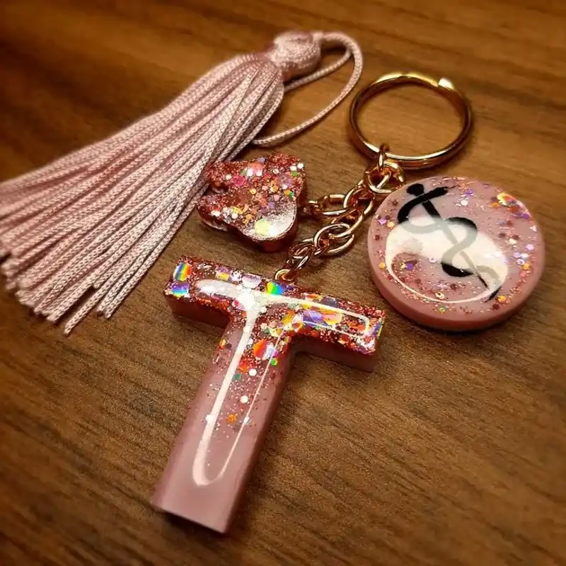 Llaveros con accesorios de profesiones