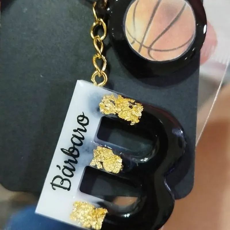 Llaveros temáticos con accesorios