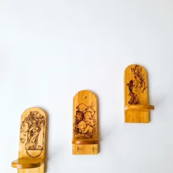 Adornos pirograbados